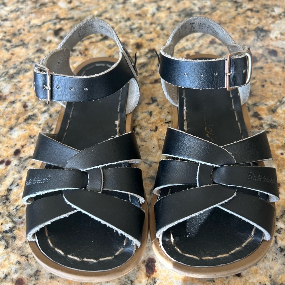 Saltwater Sandals toddler size 9